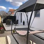 Apartman Ana * Crno