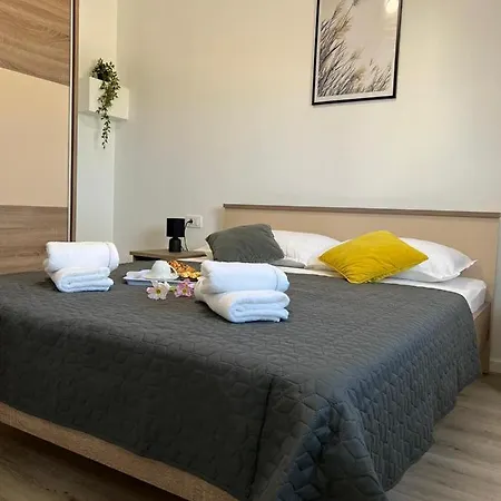Apartment Apartman Ana *