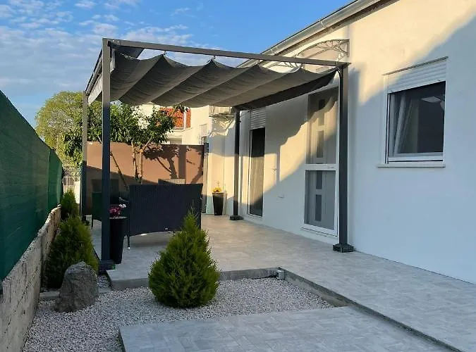 Apartman Ana Appartement *